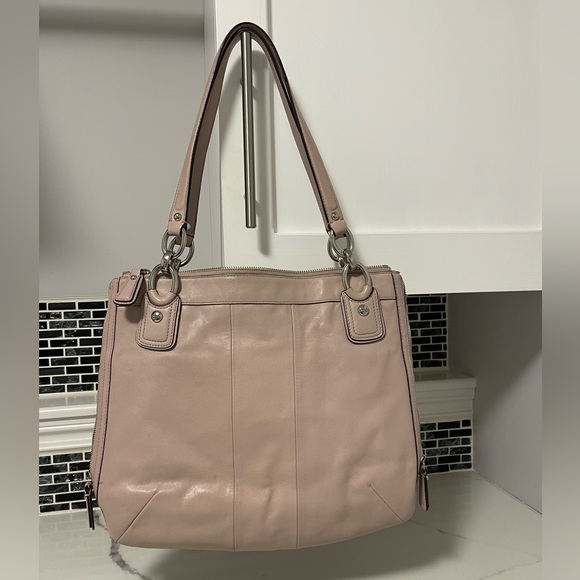 Blush Coach Kristin Leather Zip Purse - Picture 2 of 12